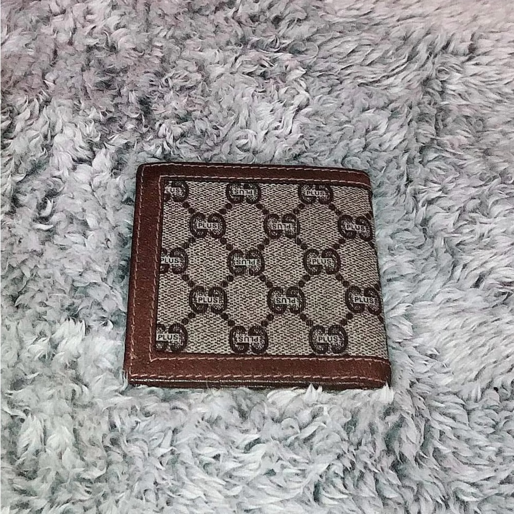 Gucci men’s wallet